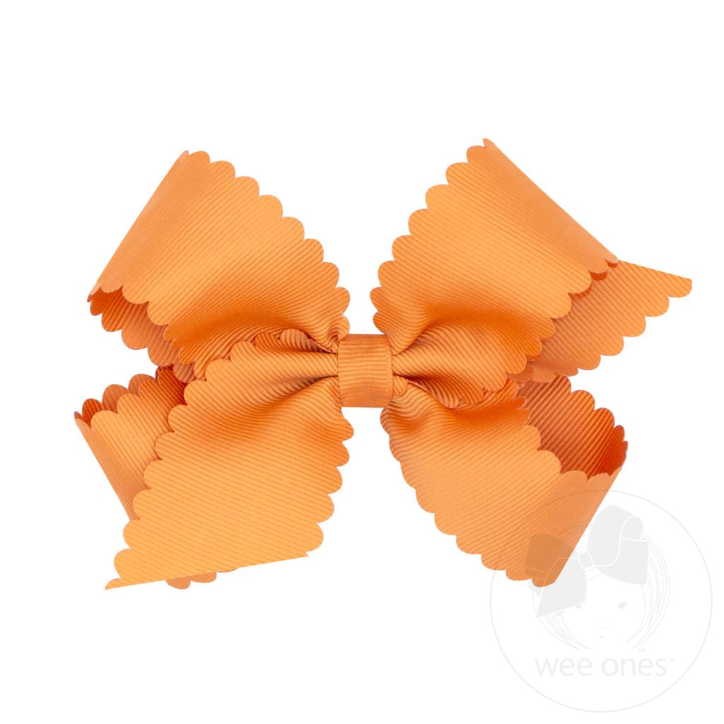 King Scalloped Bows