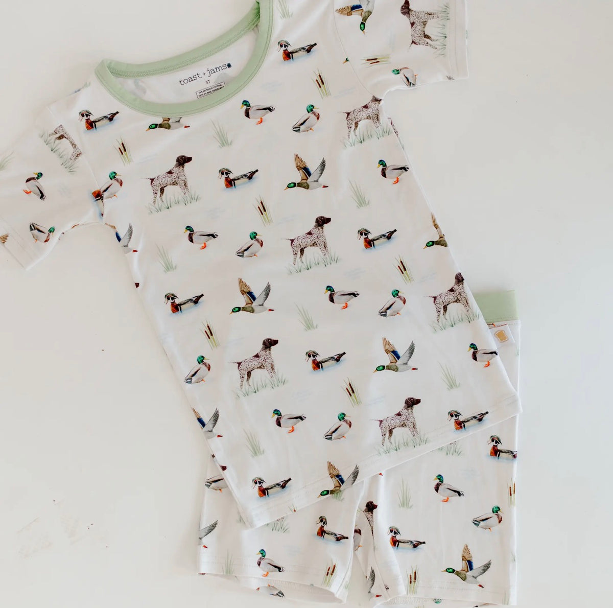 Field & Feather Short Set